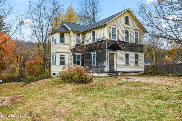 $215,000 | 1 Pittsfield Road, Lenox, MA 01240