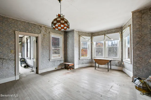 $215,000 | 1 Pittsfield Road, Lenox, MA 01240