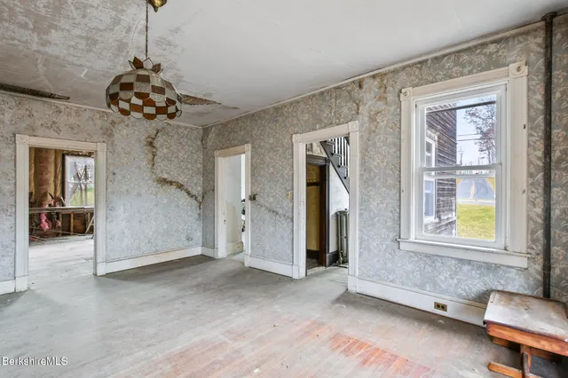 $215,000 | 1 Pittsfield Road, Lenox, MA 01240