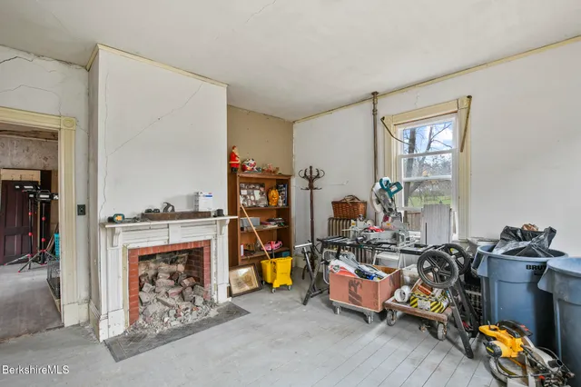 $215,000 | 1 Pittsfield Road, Lenox, MA 01240