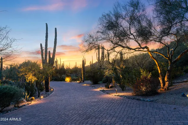 $4,825,000 | 8300 East Dixileta Drive, Unit 263, Scottsdale, AZ 85266