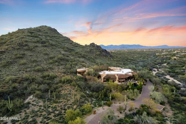 $4,825,000 | 8300 East Dixileta Drive, Unit 263, Scottsdale, AZ 85266