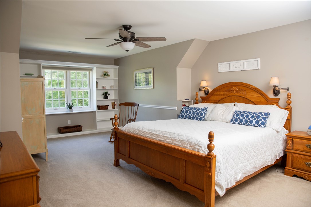 179 Beaver Lake Road West Union, SC 29696 - Photo 18 of 50 Master bedroom- upper level