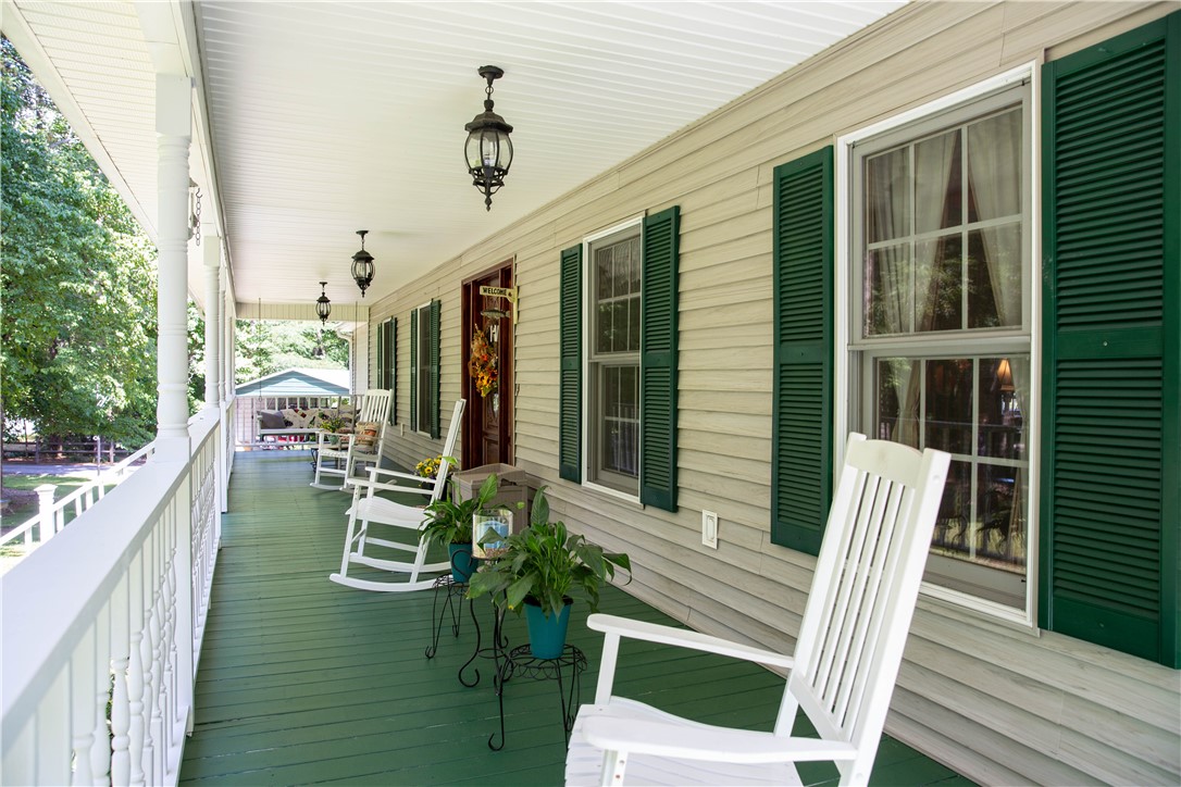 179 Beaver Lake Road West Union, SC 29696 - Photo 3 of 50 Gallery Image 3