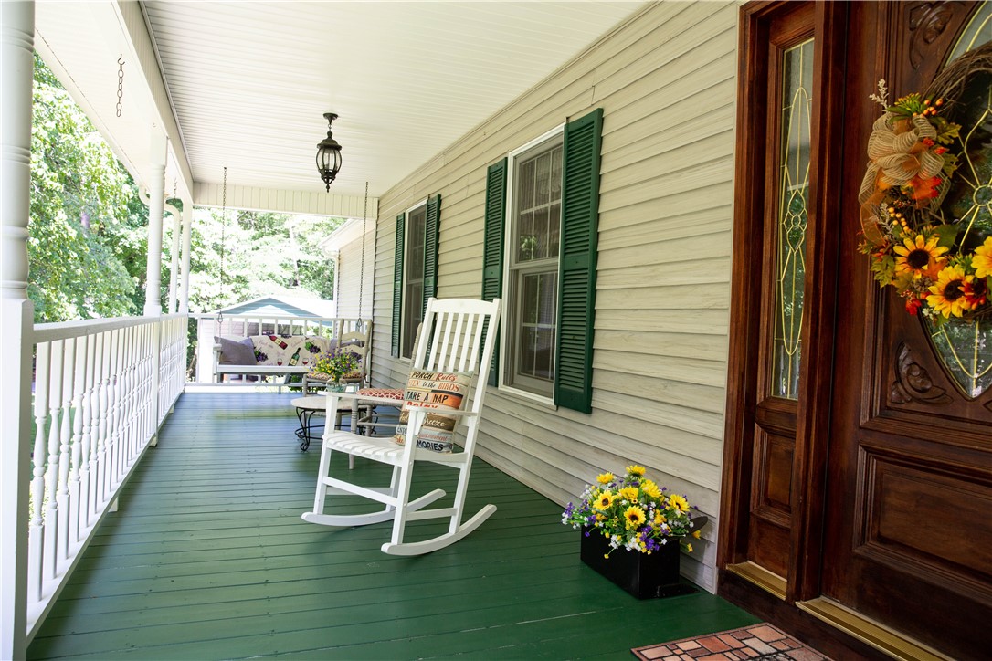 179 Beaver Lake Road West Union, SC 29696 - Photo 4 of 50 Gallery Image 4