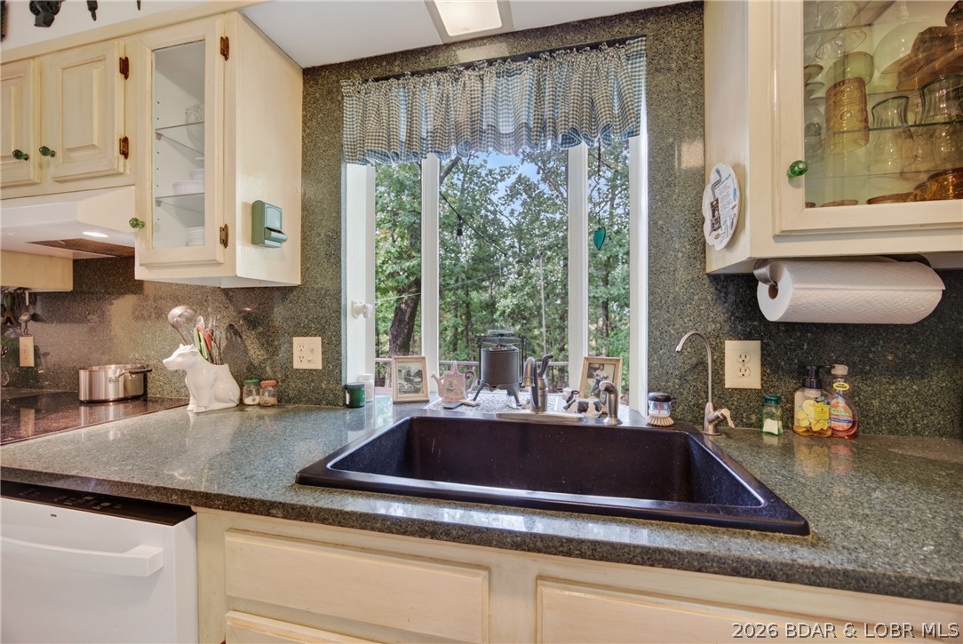 318 Dunwurkin Road Laurie, MO 65037 - Photo 7 of 61 Gallery Image 7