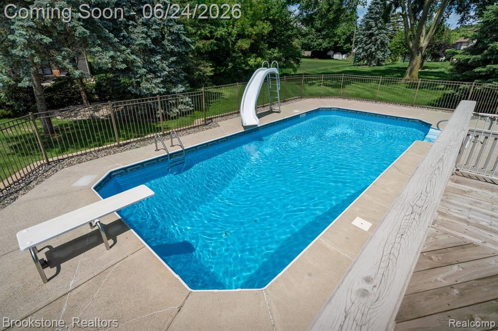 3812 Kossuth Road Lake Orion, MI 48360 - Photo 36 of 47