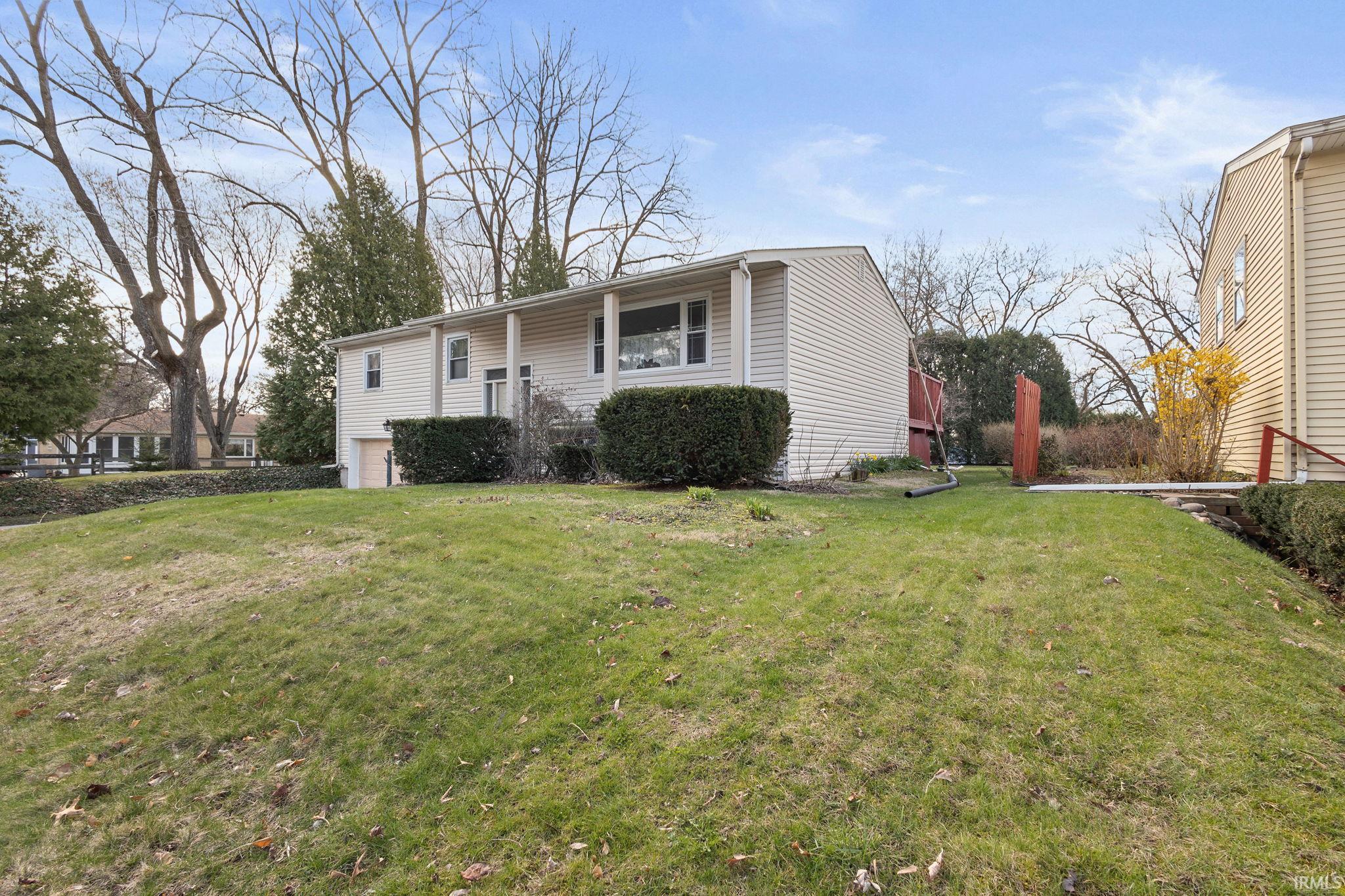 4 Fair Street Valparaiso, IN 46383 - Photo 2 of 22