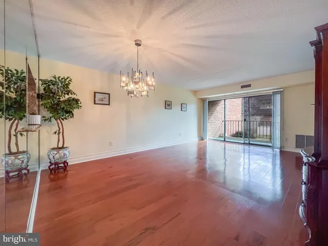 $269,900 | 6204 Delaire Landing Road, Unit 204, Philadelphia, PA 19114