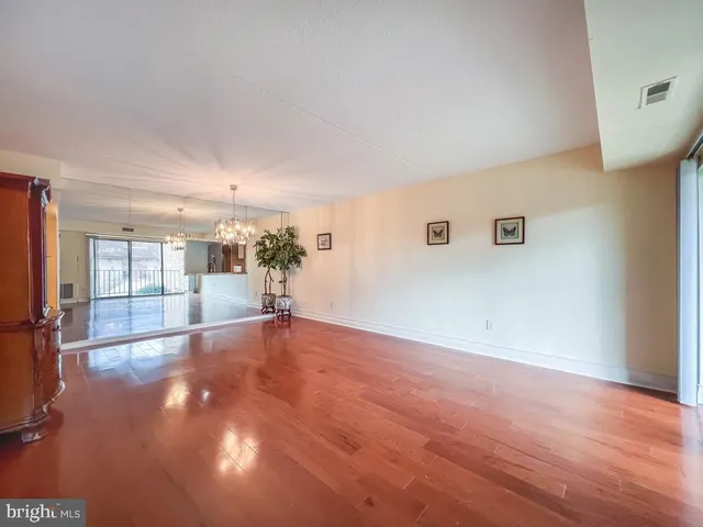 $269,900 | 6204 Delaire Landing Road, Unit 204, Philadelphia, PA 19114