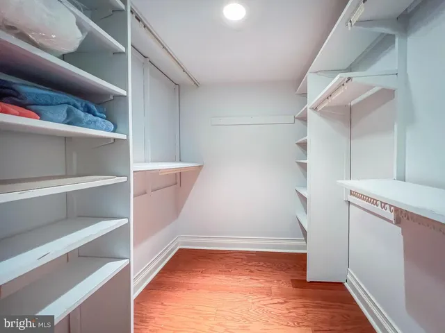 $269,900 | 6204 Delaire Landing Road, Unit 204, Philadelphia, PA 19114