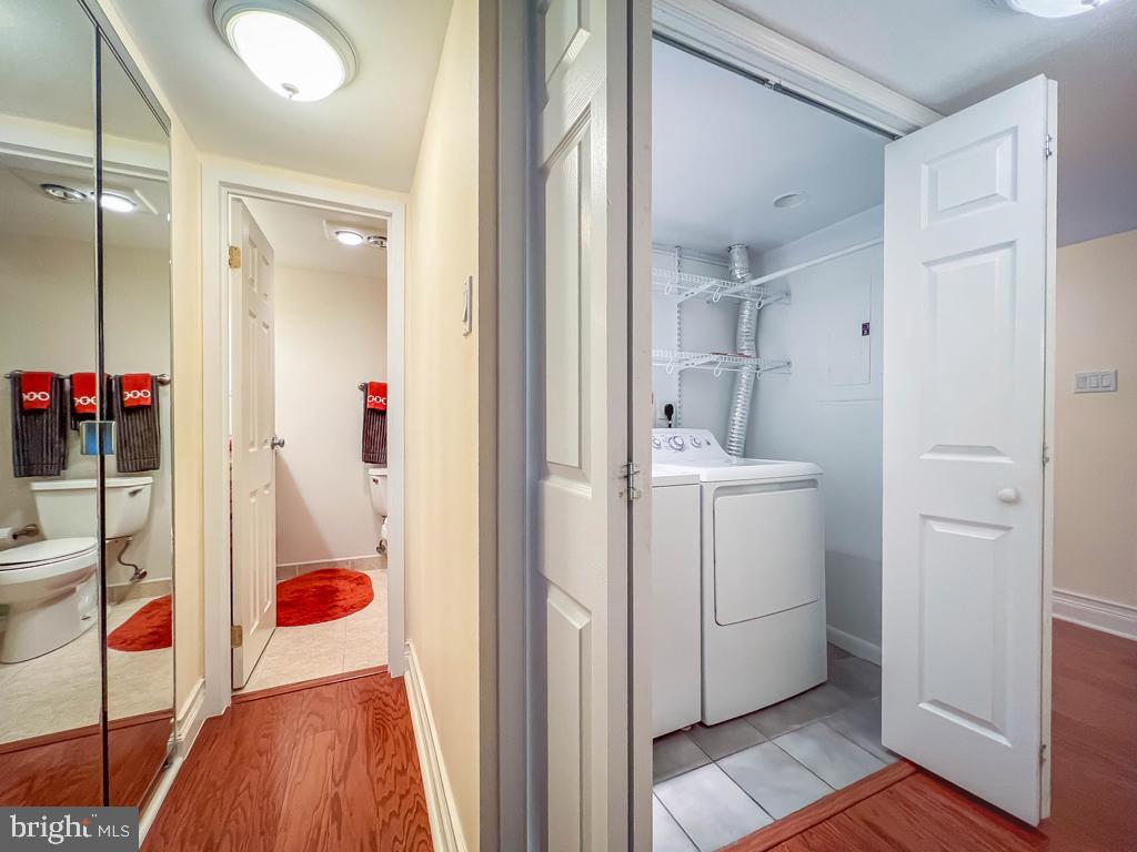 6204 Delaire Landing Road, Unit 204 Philadelphia, PA 19114 - Photo 27 of 40 a view of bathroom