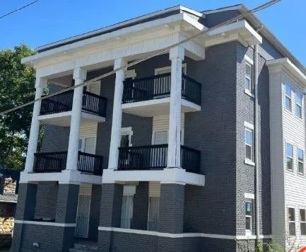 $740,000 | 2305 East 37th Street, Kansas City, MO 64109