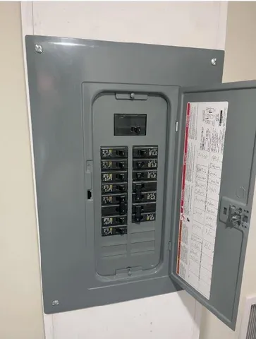 $740,000 | 2305 East 37th Street, Kansas City, MO 64109