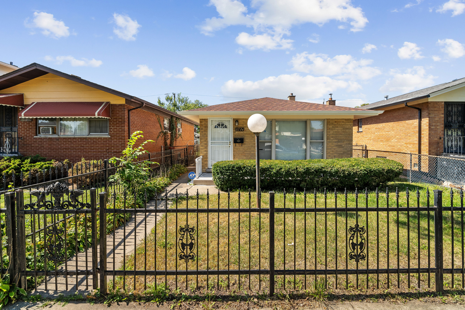 11724 South Laflin Street Chicago, IL 60643 - Photo 1 of 24