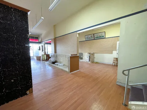 $6,150 | 2115-2117 Taraval Street, San Francisco, CA 94116