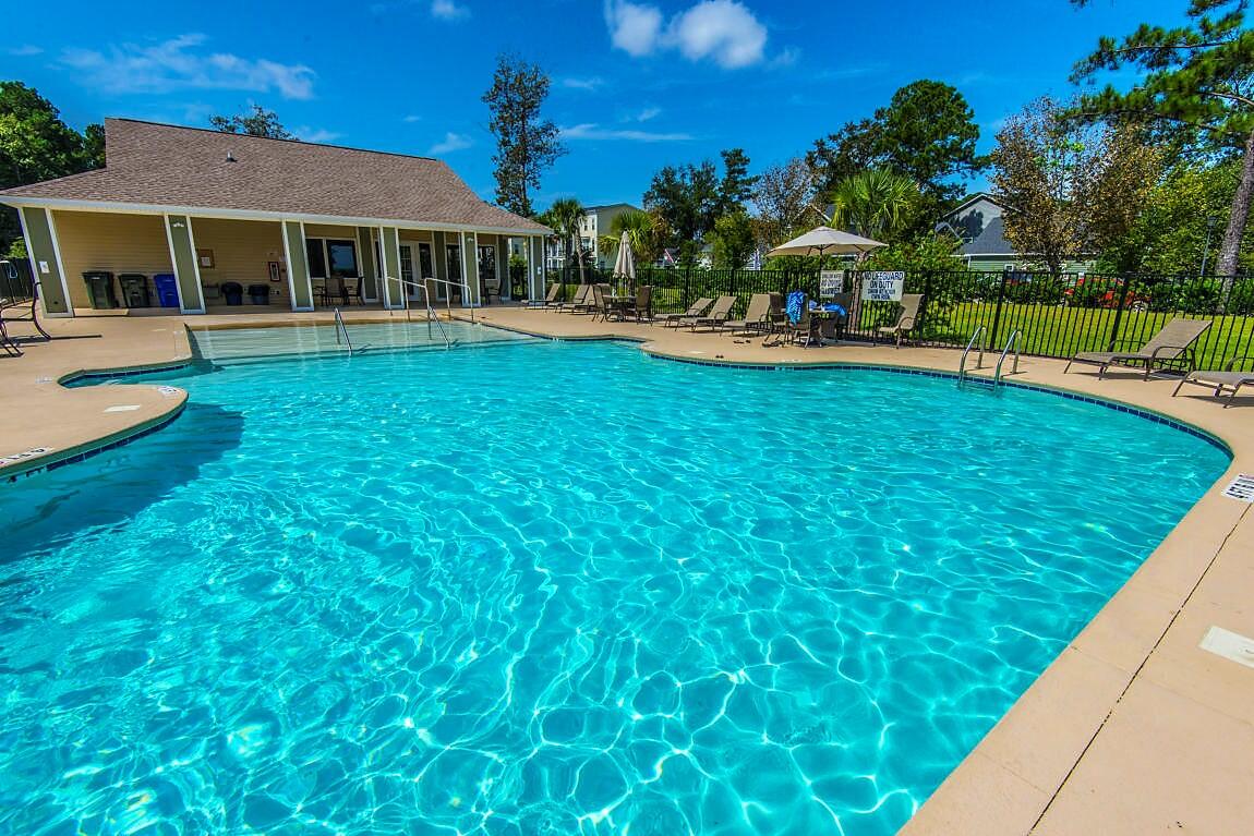 1555 Roustabout Way Charleston, SC 29414 - Photo 45 of 47 Boltons Landing Pool .