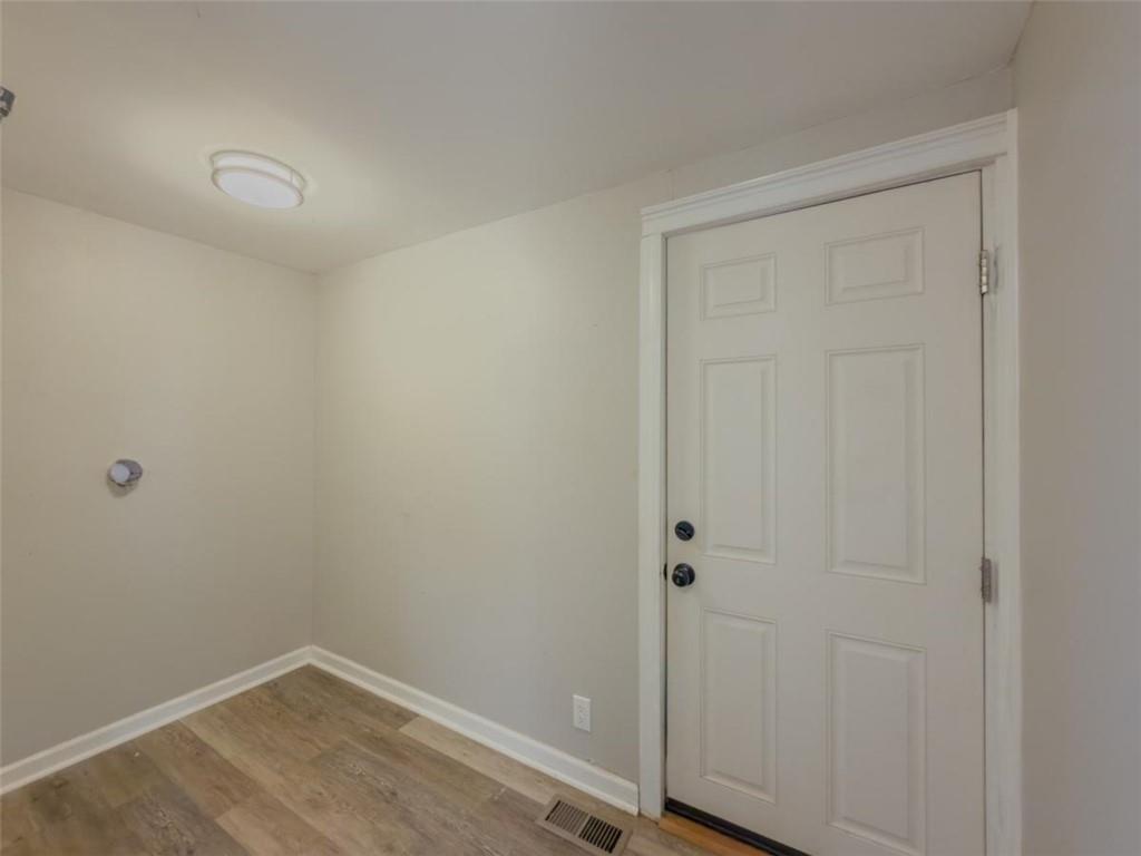2317 Ford White Road Gainesville, GA 30506 - Photo 20 of 27 a view of small space