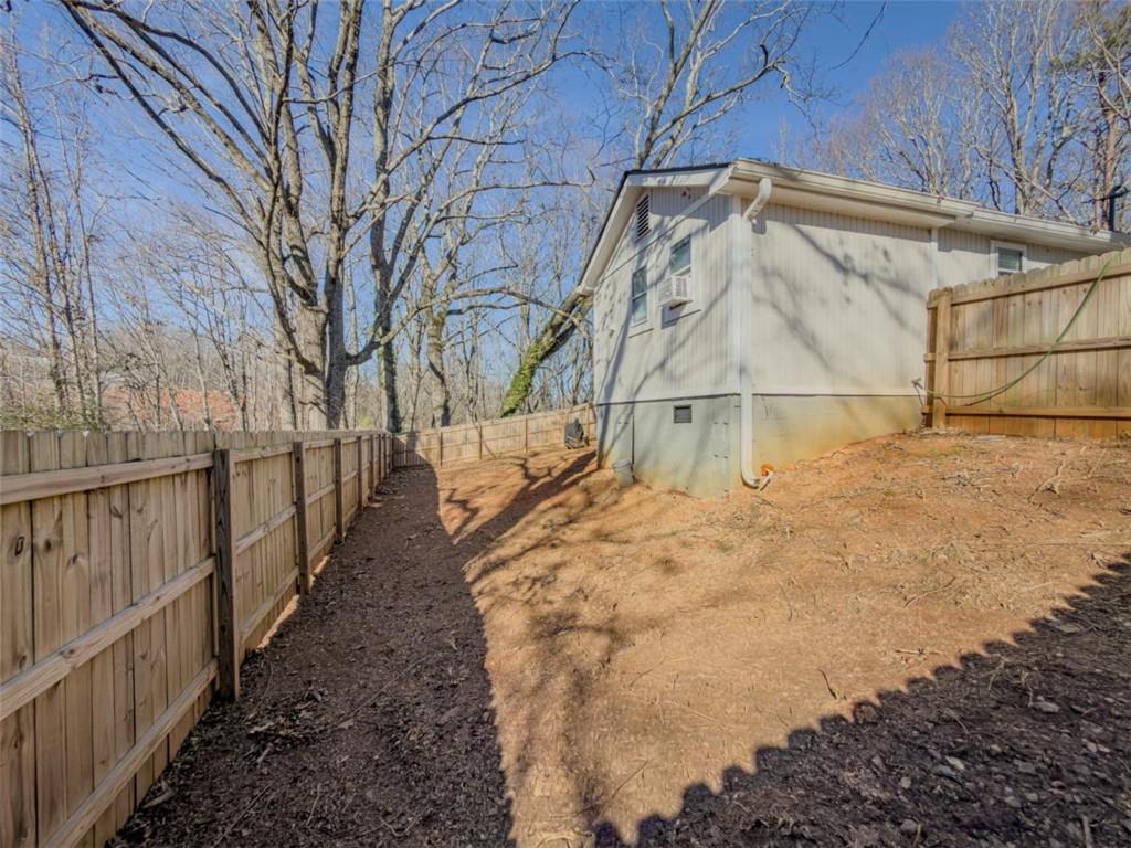 2317 Ford White Road Gainesville, GA 30506 - Photo 25 of 27 a view of small space