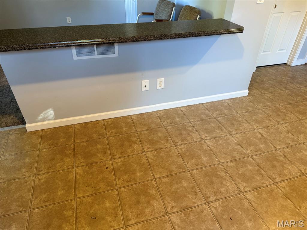 2723 Walter Street Godfrey, IL 62035 - Photo 8 of 33