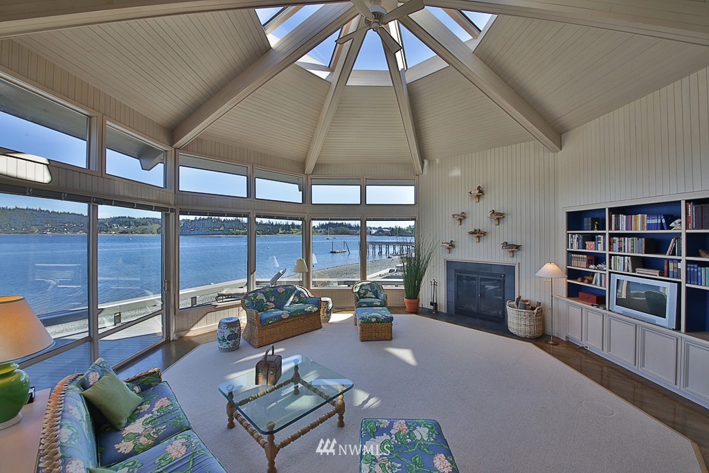 5177 South Bercot Road Freeland, WA 98249 - Photo 4 of 25 Gallery Image 4