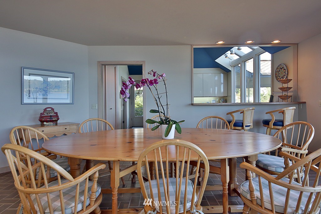5177 South Bercot Road Freeland, WA 98249 - Photo 9 of 25 Gallery Image 9