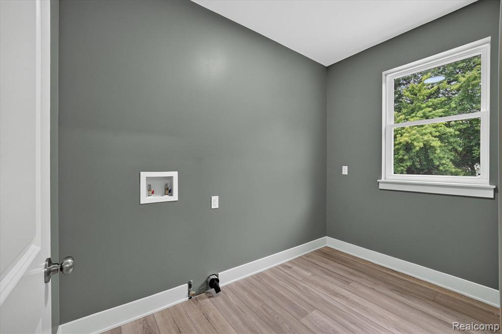 926 Ford Road Carleton, MI 48117 - Photo 12 of 25