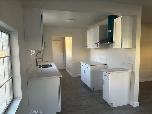 $689,900 | 1726 East 122nd Street, Los Angeles, CA 90059
