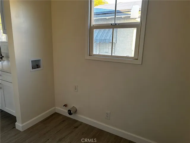 $689,900 | 1726 East 122nd Street, Los Angeles, CA 90059