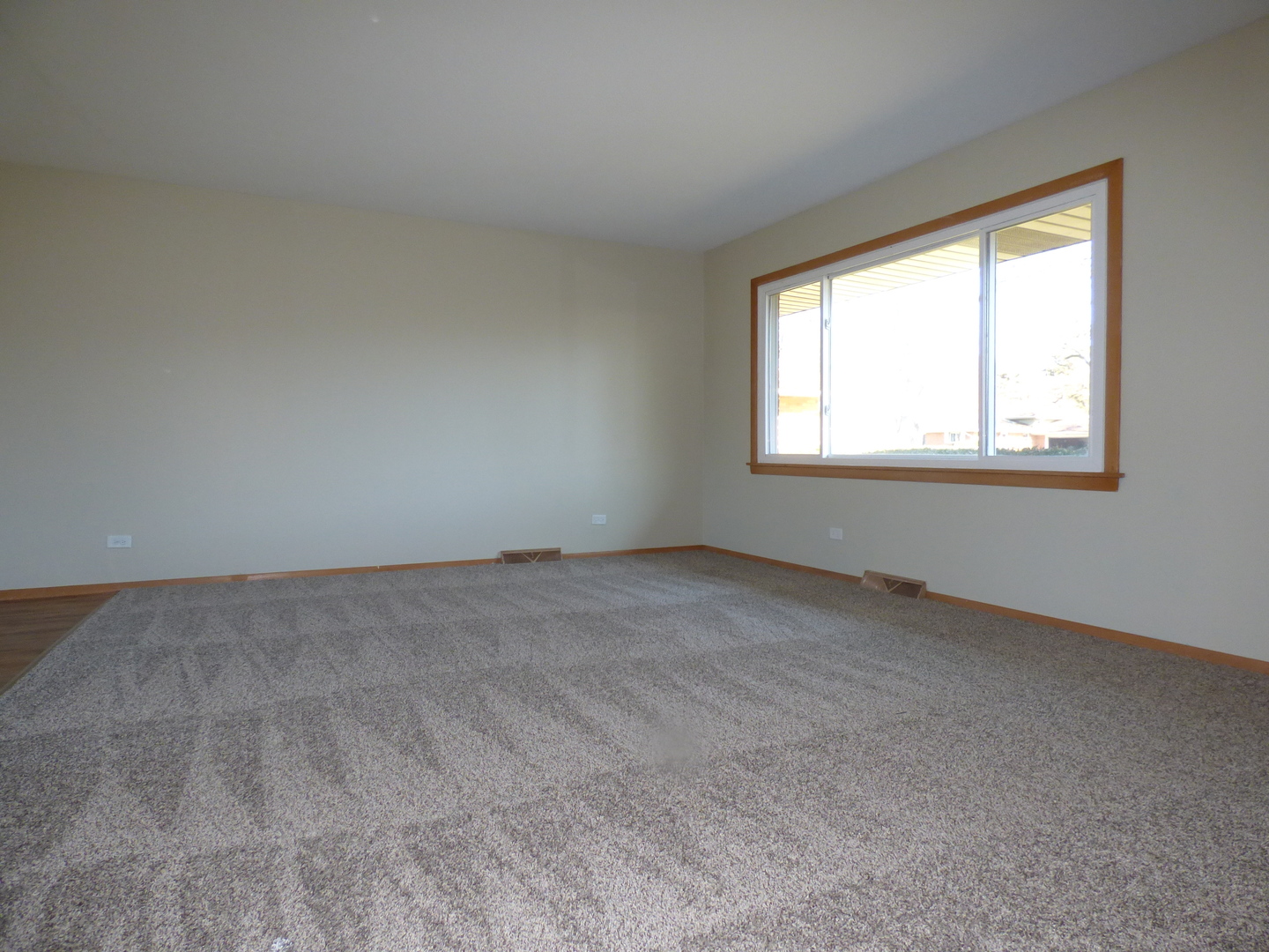 206 North Deneen Lane Mount Prospect, IL 60056 - Photo 2 of 15