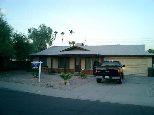 2207 South Evergreen Road Tempe, AZ 85282 - Photo 1 of 2 Primary Photo