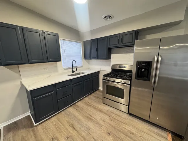 $3,100 | 15408 Dobson Avenue, Dolton, IL 60419