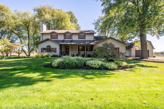 $490,000 | 7766 West Cir Drive North, Ligonier, IN 46767