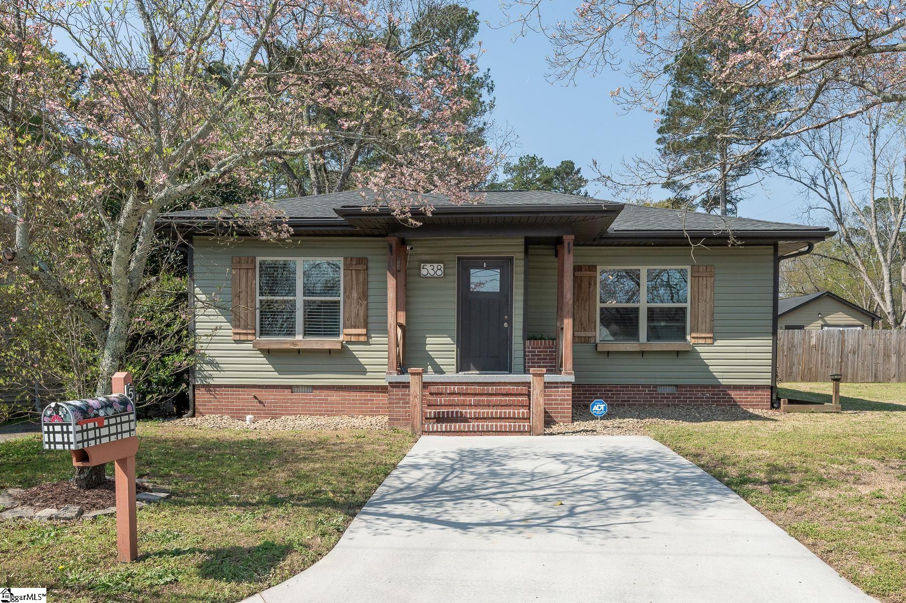 538 South Main Street Woodruff, SC 29388 - Photo 1 of 34
