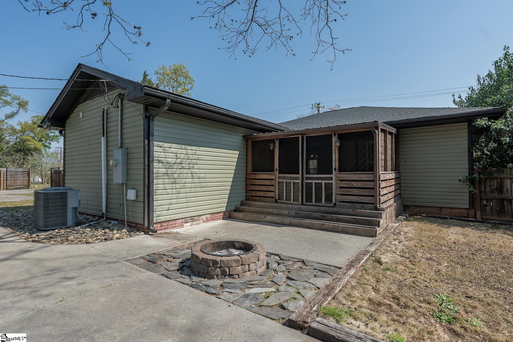 538 South Main Street Woodruff, SC 29388 - Photo 26 of 34