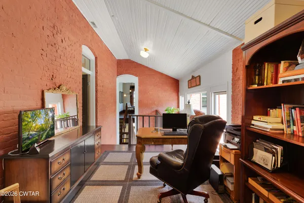 $1,250,000 | 204 East Deaderick Street, Jackson, TN 38301