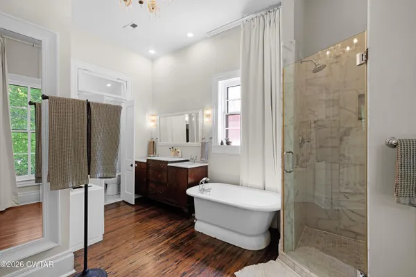 $1,250,000 | 204 East Deaderick Street, Jackson, TN 38301