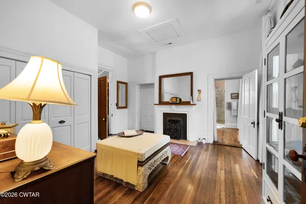 $1,250,000 | 204 East Deaderick Street, Jackson, TN 38301