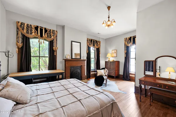 $1,250,000 | 204 East Deaderick Street, Jackson, TN 38301