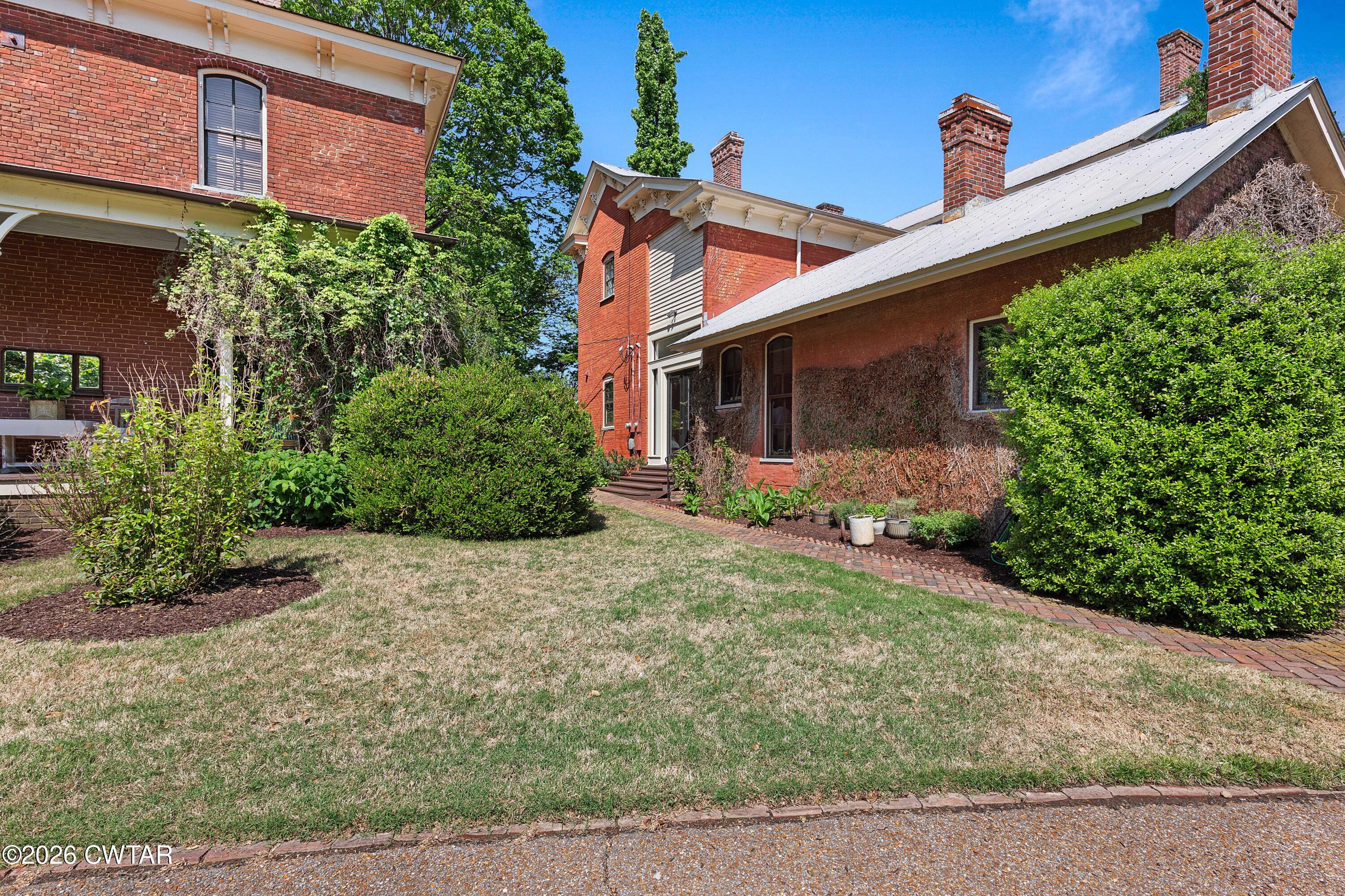 204 East Deaderick Street Jackson, TN 38301 - Photo 34 of 58 EN4A8975