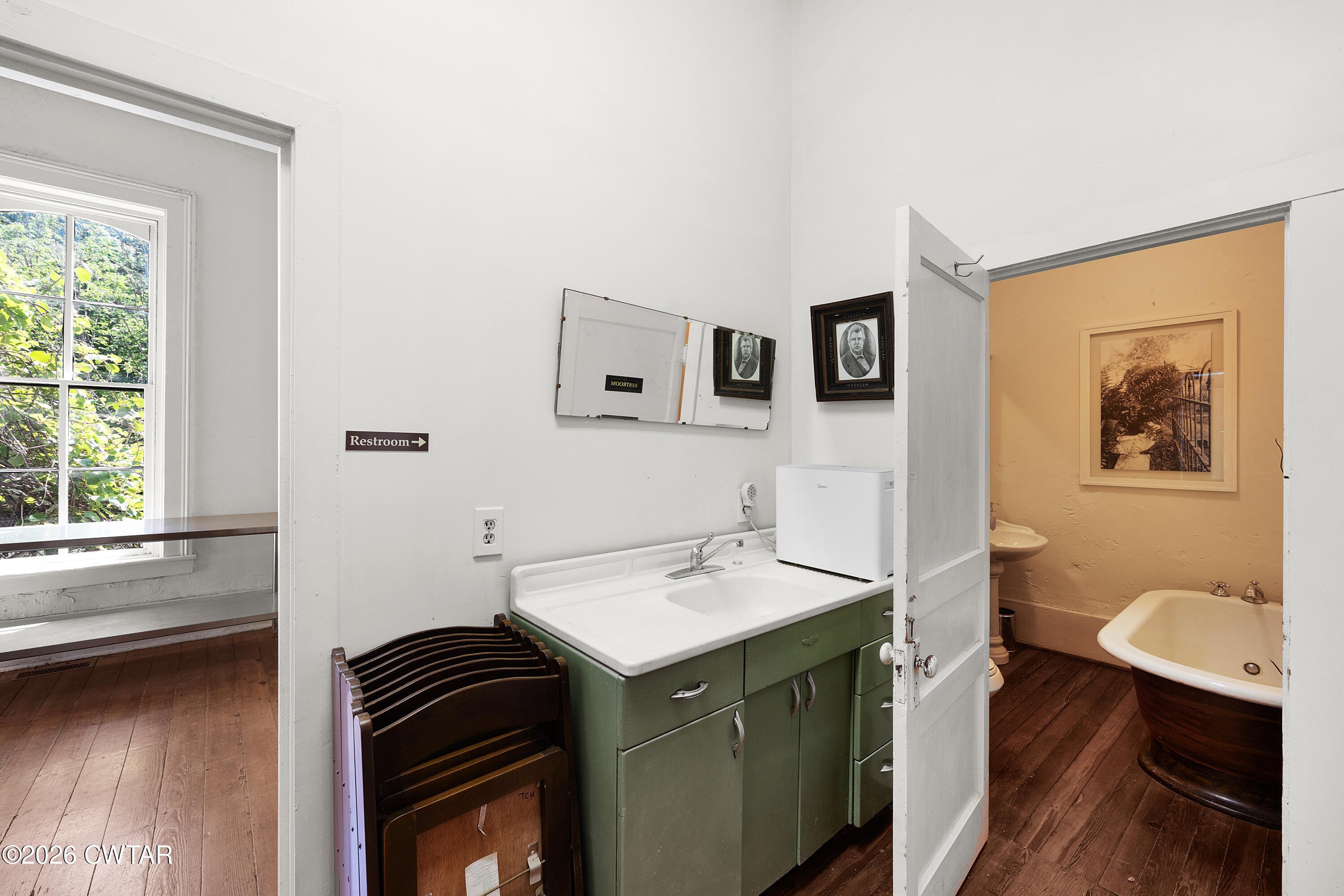 204 East Deaderick Street Jackson, TN 38301 - Photo 37 of 58 EN4A9069