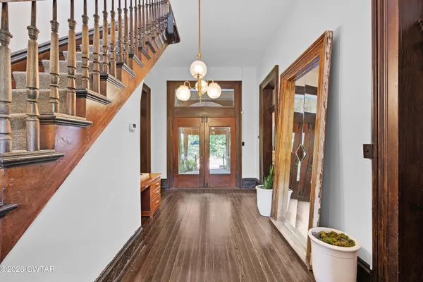 $1,250,000 | 204 East Deaderick Street, Jackson, TN 38301