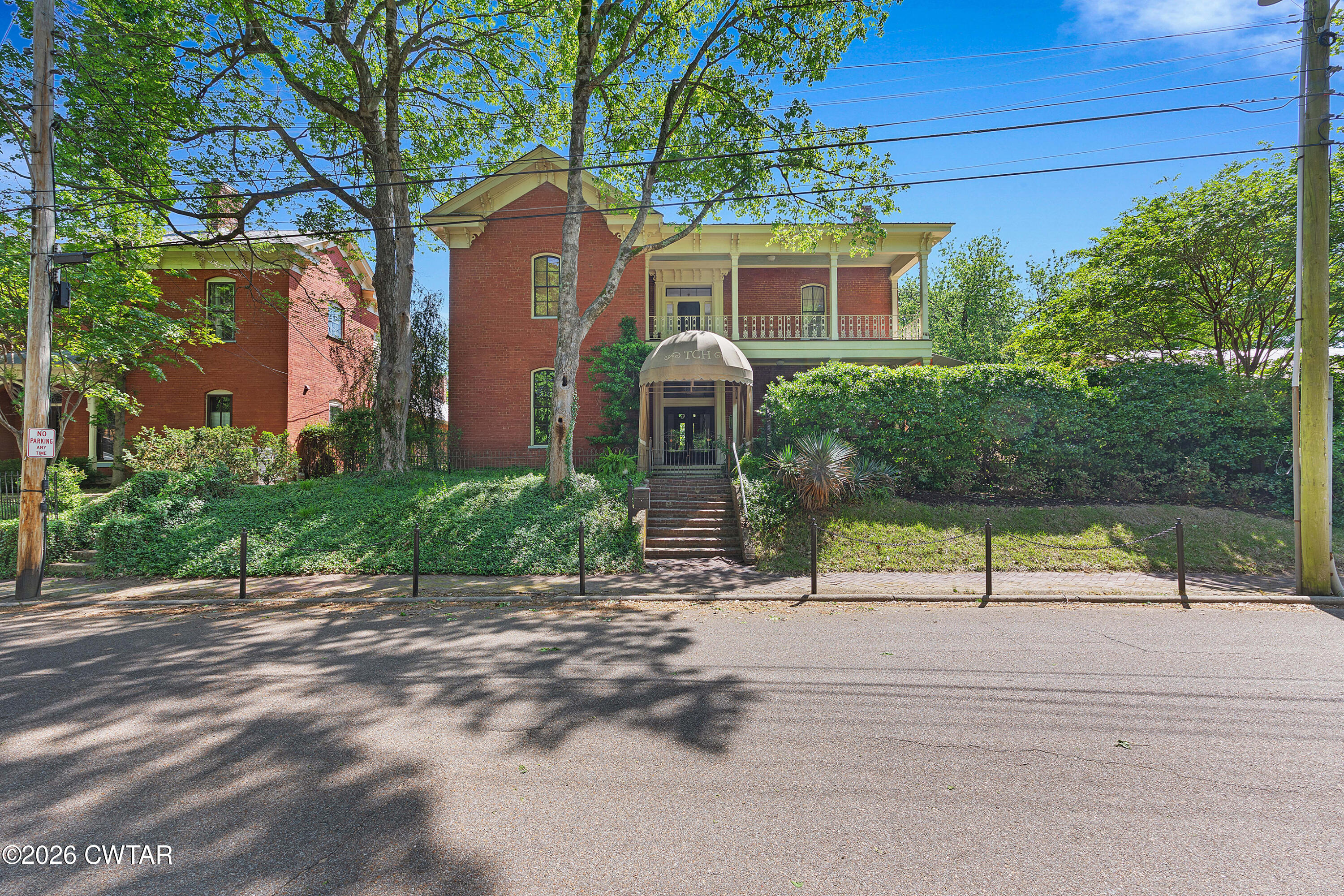 204 East Deaderick Street Jackson, TN 38301 - Photo 4 of 58 EN4A9000