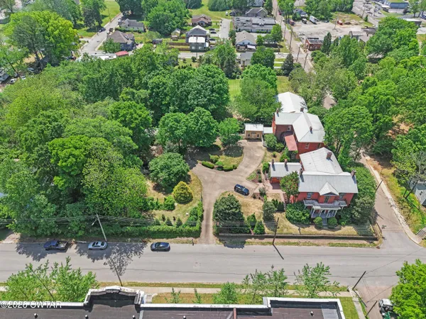 $1,250,000 | 204 East Deaderick Street, Jackson, TN 38301