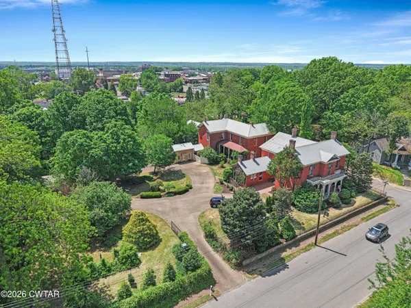 $1,250,000 | 204 East Deaderick Street, Jackson, TN 38301