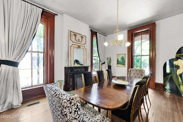 $1,250,000 | 204 East Deaderick Street, Jackson, TN 38301