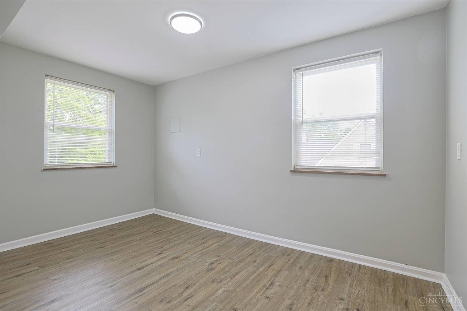 6800 Cheviot Road Cincinnati, OH 45247 - Photo 22 of 35