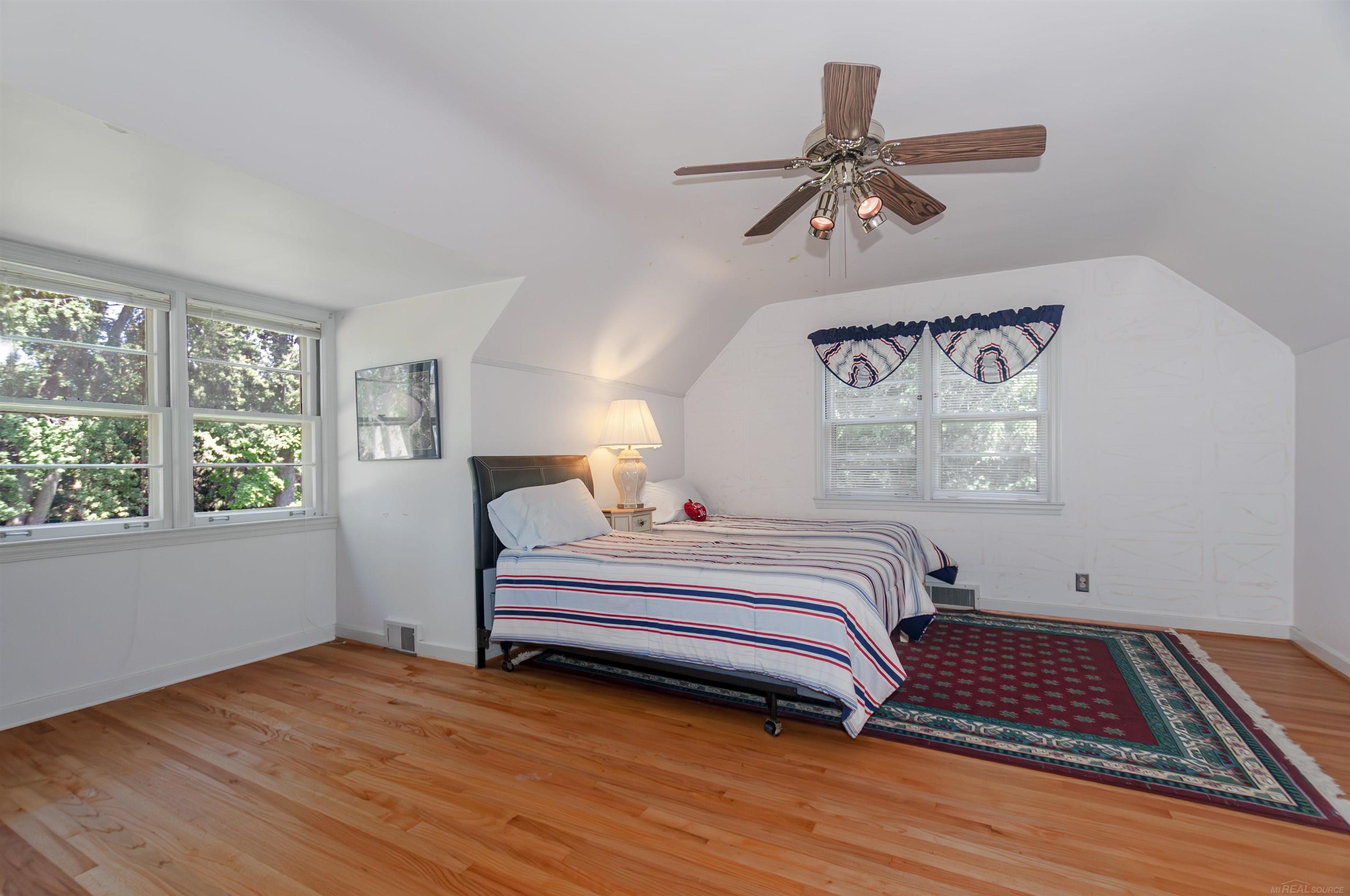 164 Lothrop Road Grosse Pointe Farms, MI 48236 - Photo 35 of 54