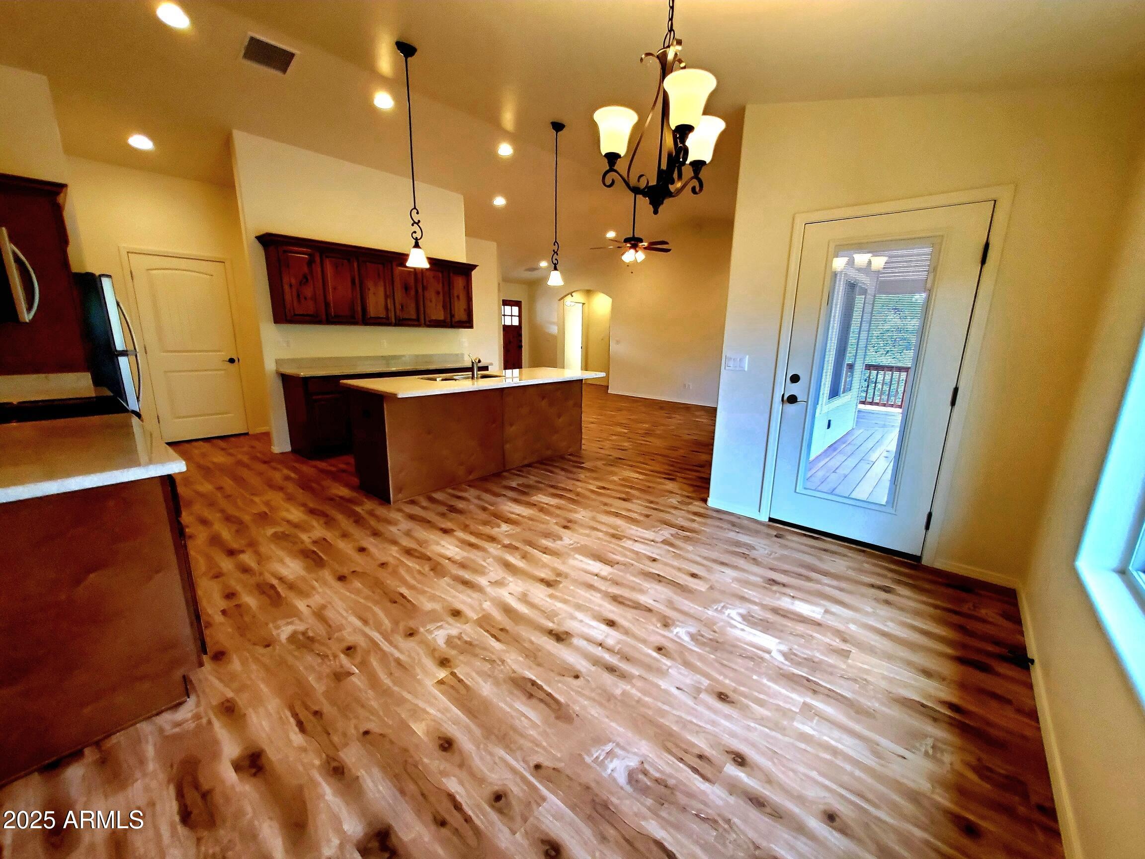 402 South Forest Ridge Court Payson, AZ 85541 - Photo 3 of 24 3