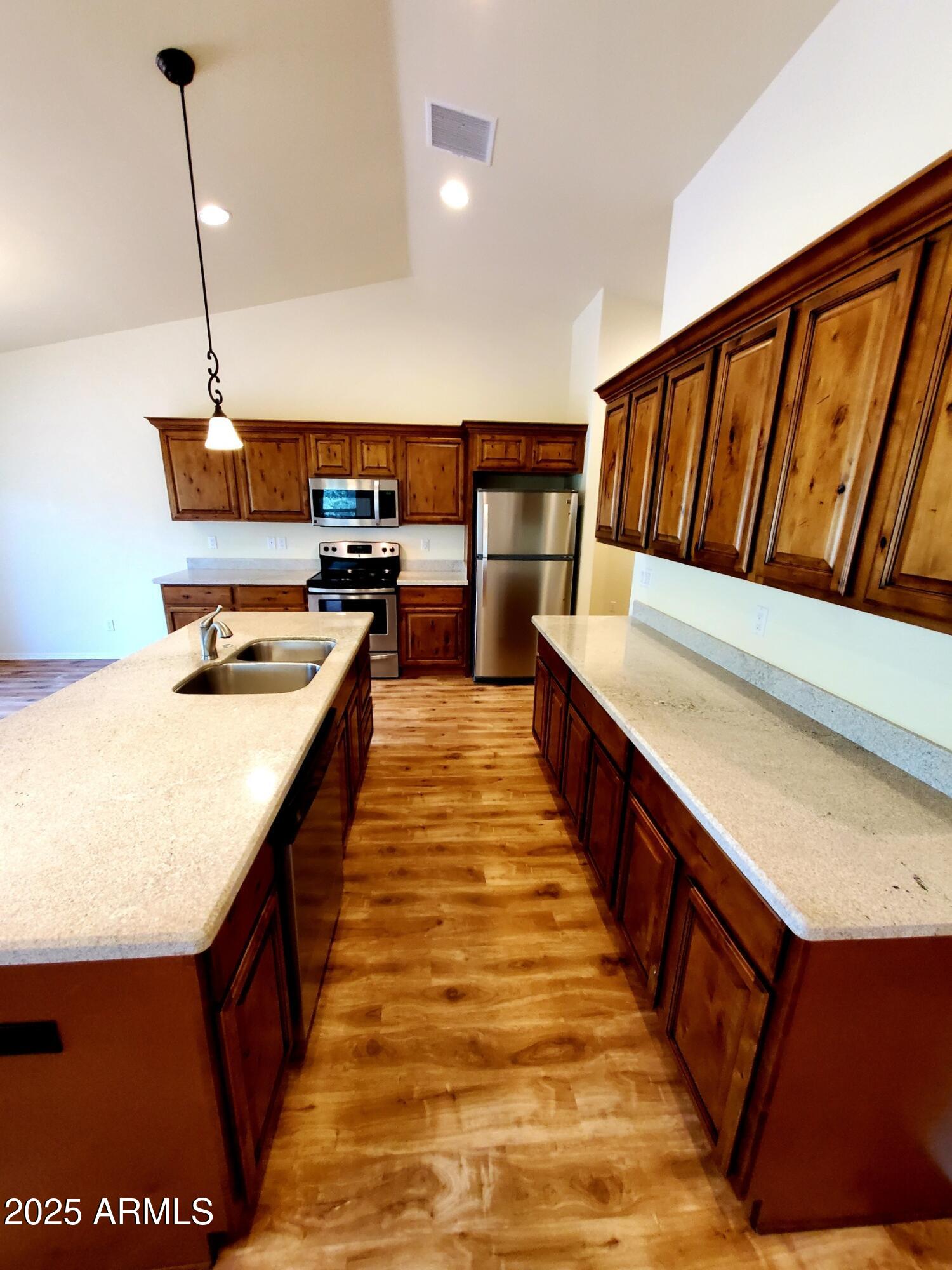 402 South Forest Ridge Court Payson, AZ 85541 - Photo 5 of 24 5